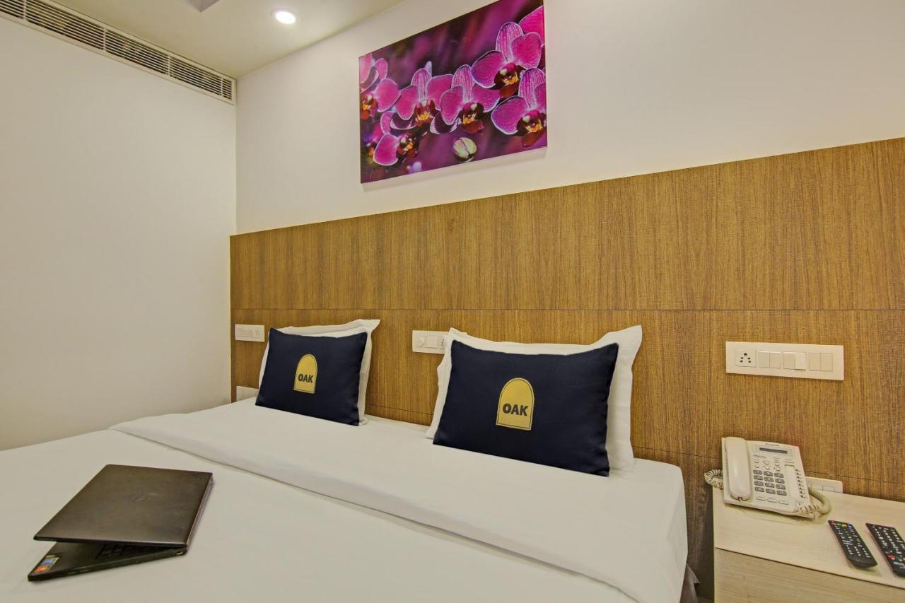 Hotel Townhouse Oak Safdarjung Nueva Delhi Exterior foto