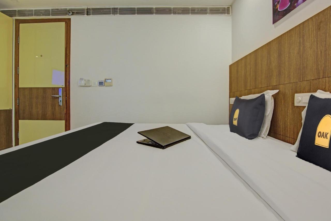Hotel Townhouse Oak Safdarjung Nueva Delhi Exterior foto