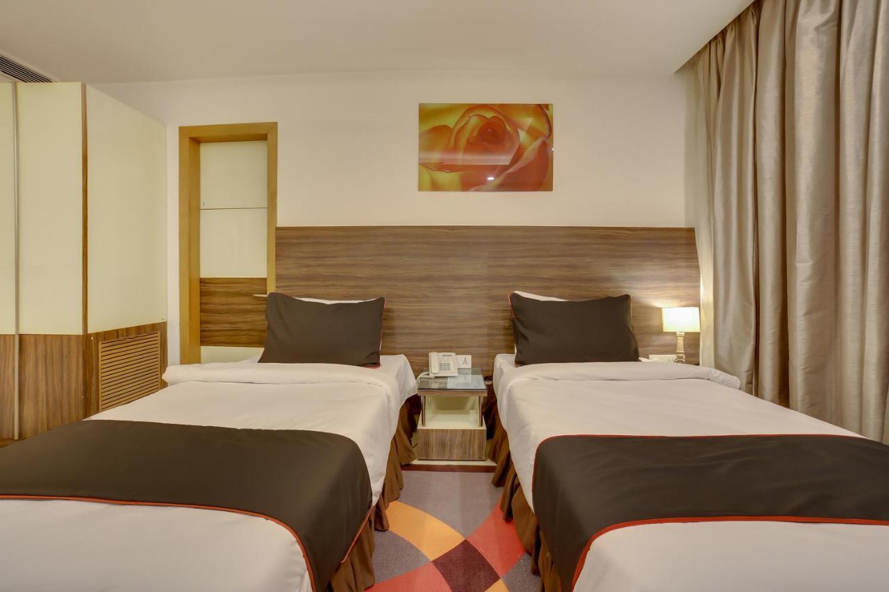 Hotel Townhouse Oak Safdarjung Nueva Delhi Exterior foto